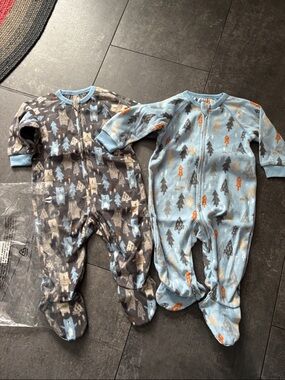 Pj Place Fleece Footed One-Piece Pajamas - Blue & Gray Tree/Animal Prints